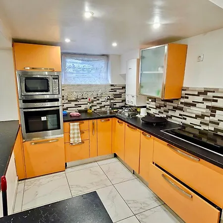 Style Hoteliere Dans Partage, Le Pepsy Paris & Stade De France Apartment